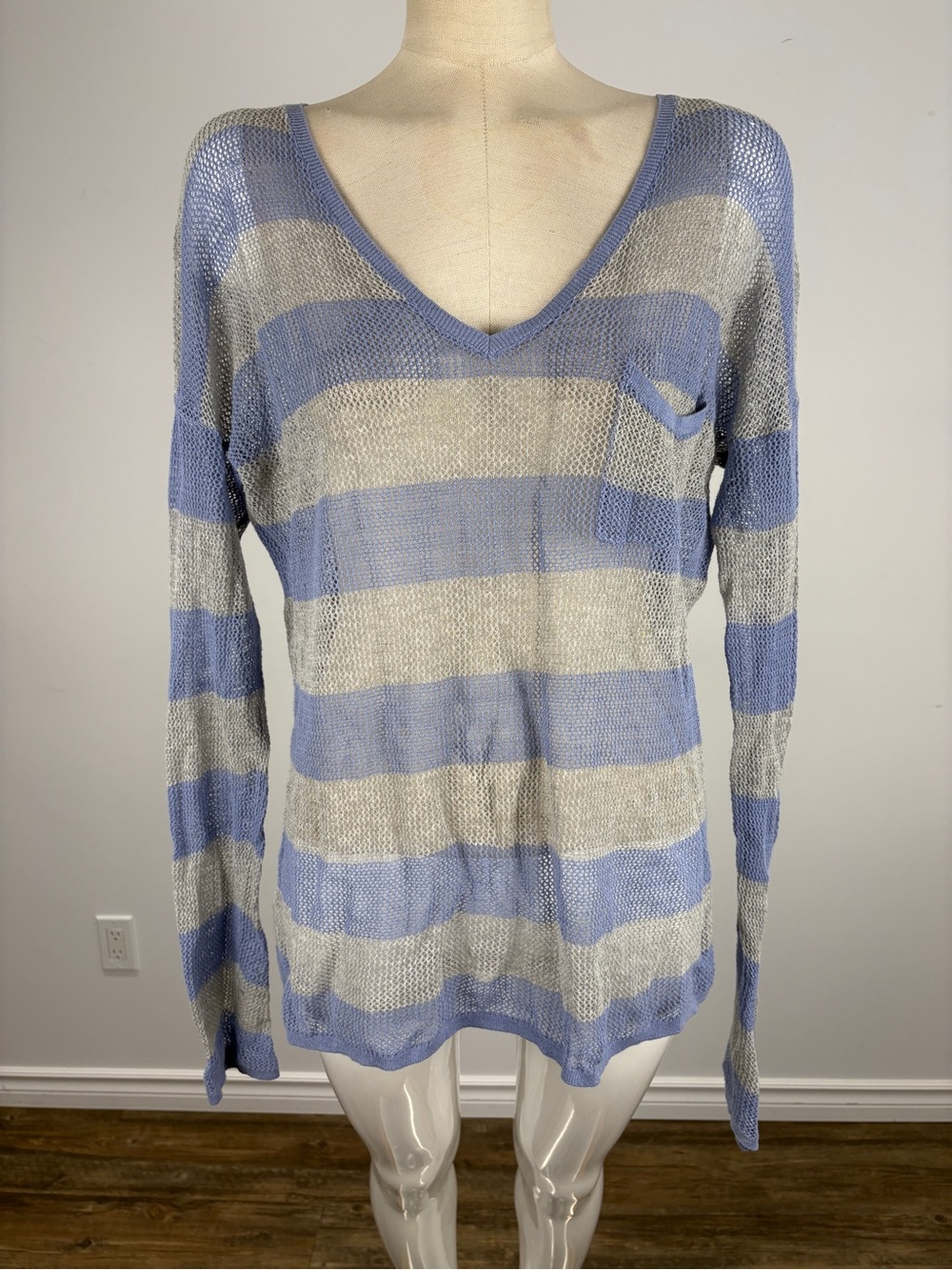 Tommy Bahama Open Knit Striped V-Neck Blue Grey Mesh Slouchy M
